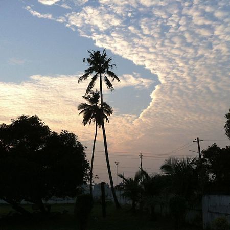 Baywatch Beach Resort Alappuzha Esterno foto