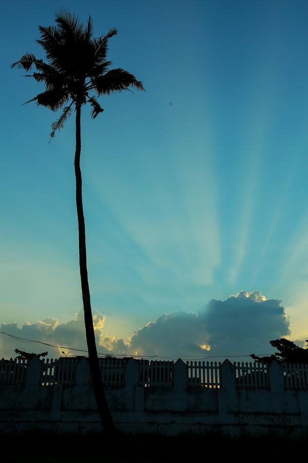 Baywatch Beach Resort Alappuzha Esterno foto